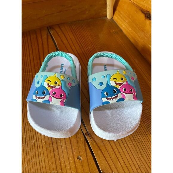 Nickelodeon Pinkfong Baby Shark Infant Slides - Picture 1 of 4